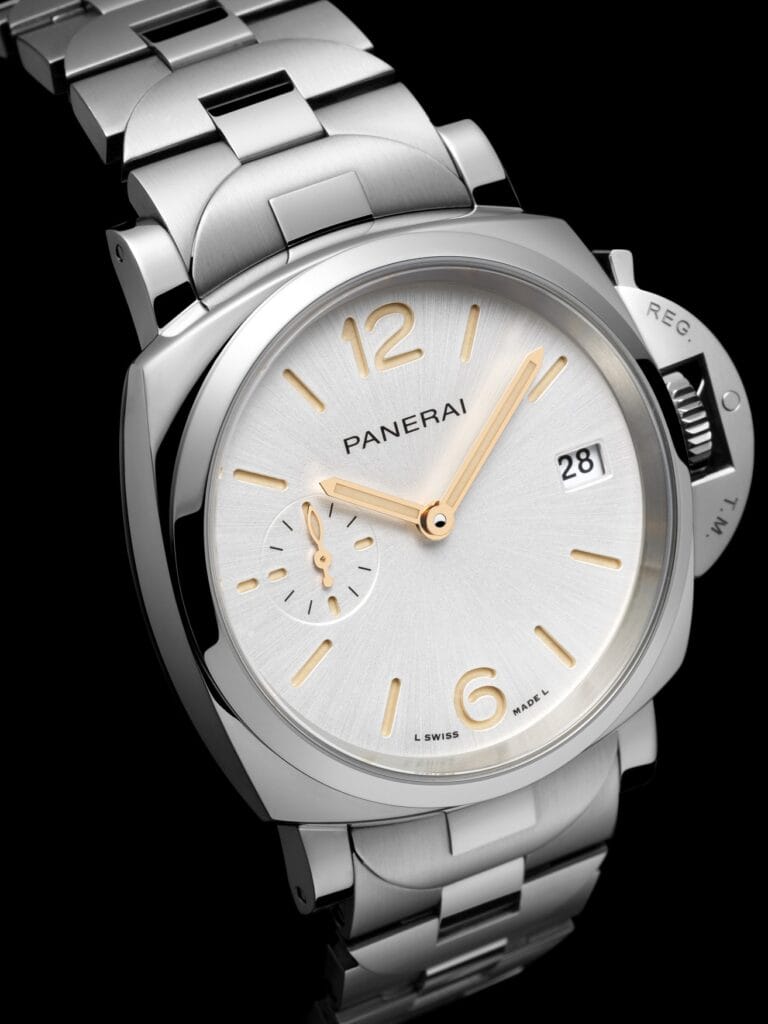 Panerai Marks New Era With Luminor Metal Bracelet