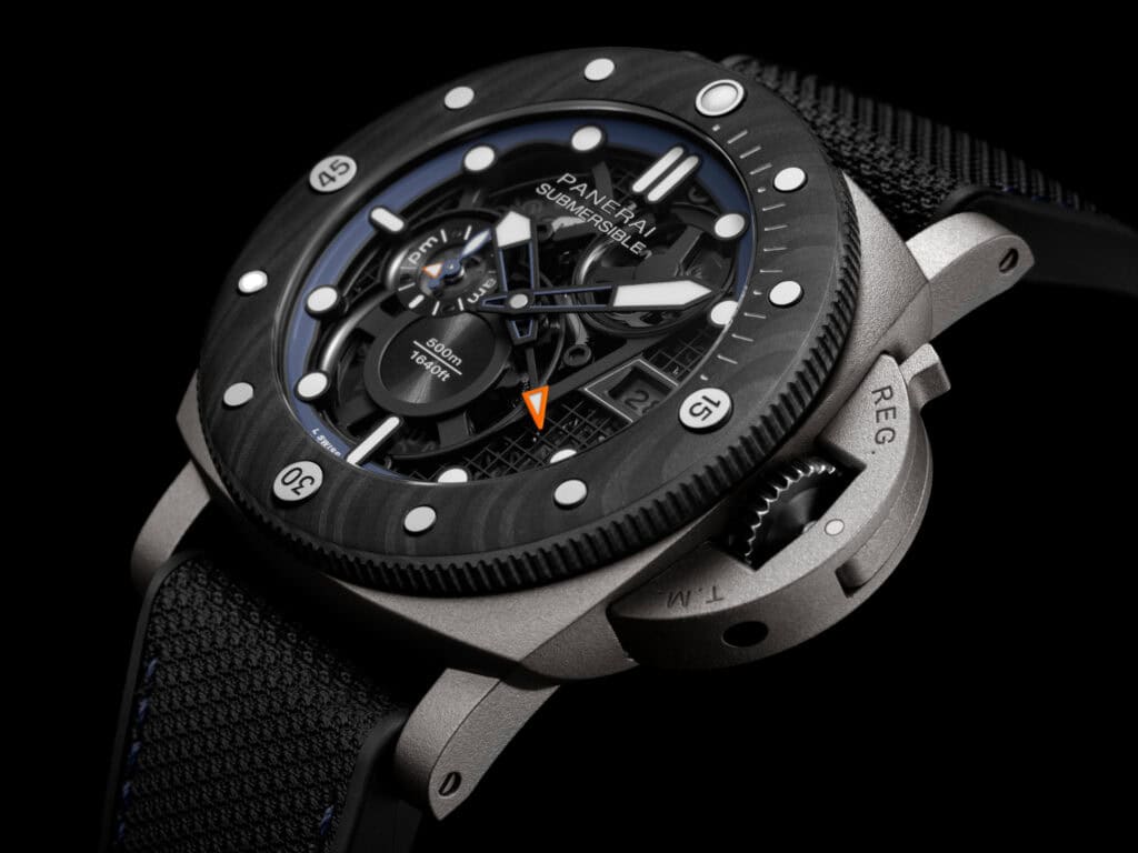 Panerai Submersible GMT Titanio Mike Horn Experience Edition